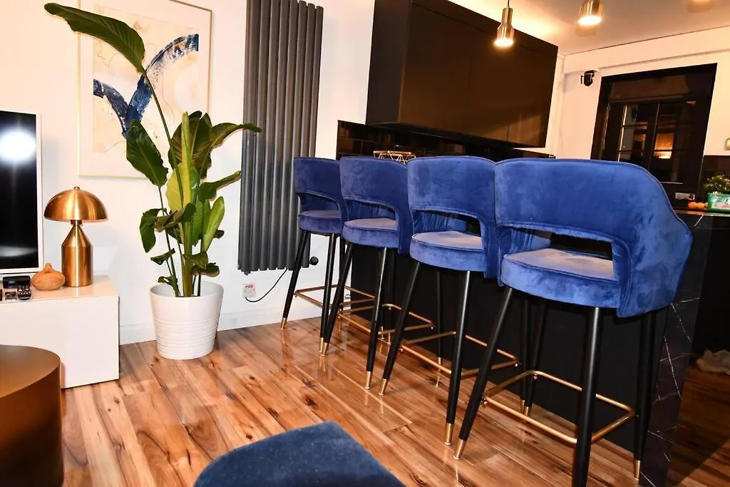 Stunning 2 Bed Apartment, In The Heart Of Exeter!