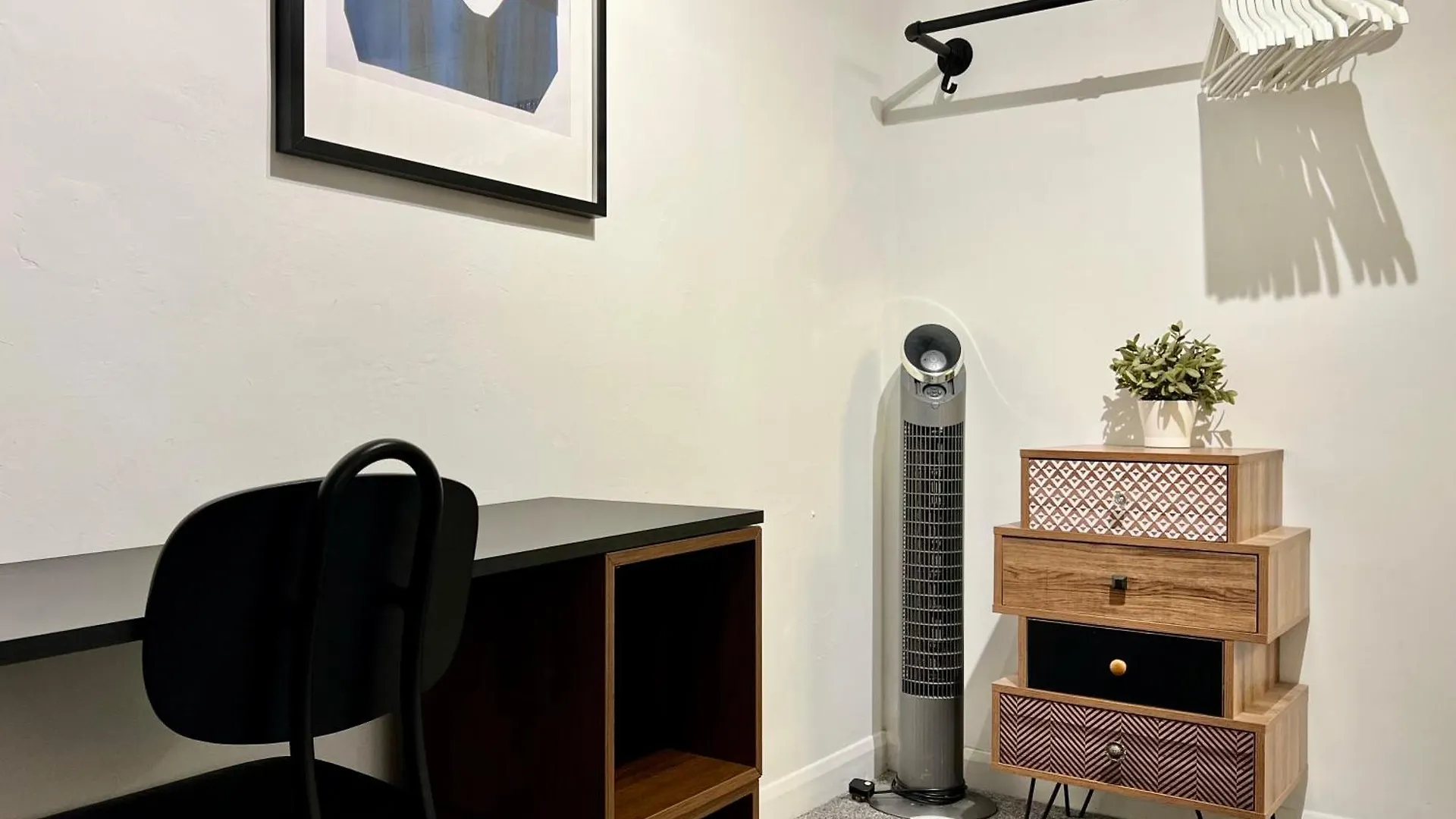 Apartment Stunning 2 Bed Apartment, In The Heart Of Exeter!